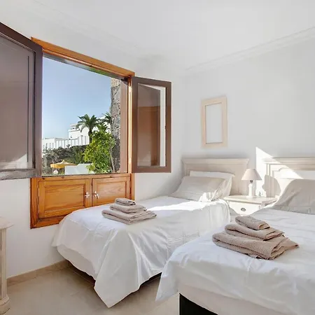 Perla Del Playa Grande Apartment *